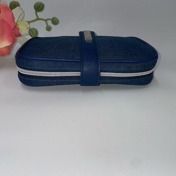 Salvatore Farragamo Parfumes - Picture 4 of 6